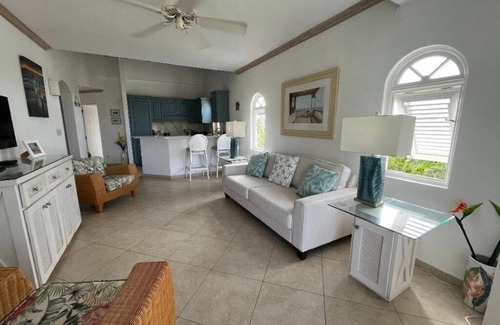 Mount Standfast Apartment | 'Star Gazer', Sugar Hill - 2 Bedroom Penthouse Apartment - Roof Terrace/Jacuzzi