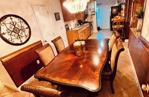 Southwest Arlington House | Star get away