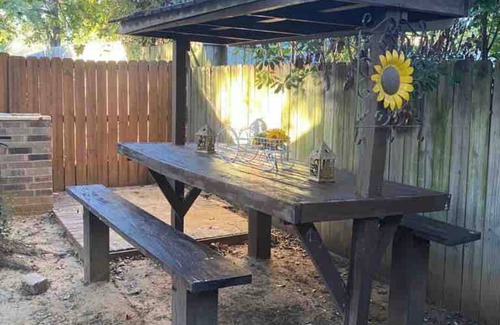 Southwest Arlington House | Star get away