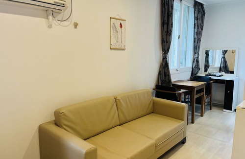 Downtown Hotel | Star House
