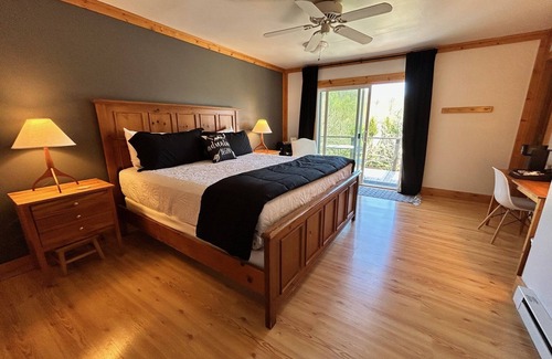 Scaly Mountain Resort | Star Maiden | Highlands Lodge | Private Balcony