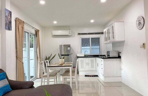 Chalong Villa | Star Private Pool Villa 2 Bedrooms