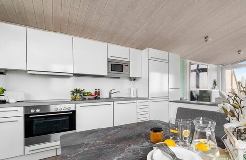 Stein House | Starboard Marina Wendtorf