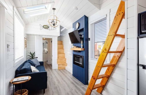 Apple Valley Apartment | Starboard Tiny Home S