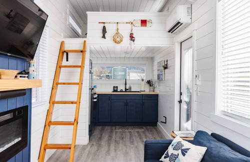 Apple Valley Apartment | Starboard Tiny Home S