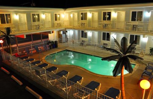 Wildwood Hotel | Stardust Motel