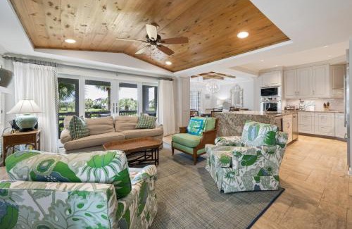 Debordieu Colony Villa | Starfish Legacy villa by Peace Vacations