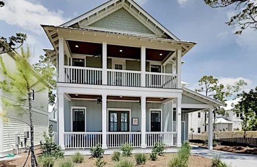 Lakeside at Blue Mountain Beach House | Starfish Sanctuary