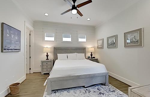 Lakeside at Blue Mountain Beach House | Starfish Sanctuary