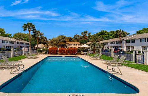 Saint Simons Island Apartment | Starfish Shores