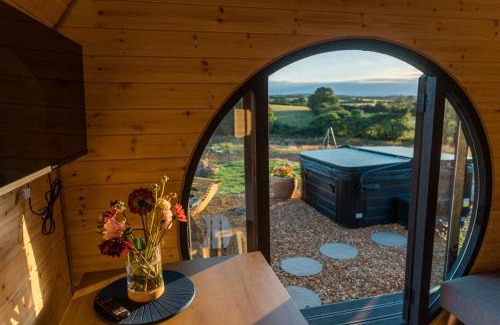 Mabe Other | Stargaze at OLJU Lodges