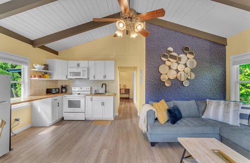Newland Ski Chalet | *Stargazer Chalet * No Cleaning Fee * Fishing ON SITE*