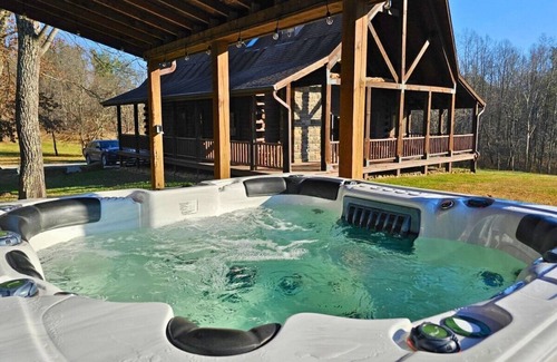 South Bloomingville Cabin | Stargazers Cabin w/Observatory - Amazing Views!