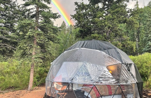 Jefferson RV Rental | Stargazing Wilderness Geodome at Bison Peak Lodge!