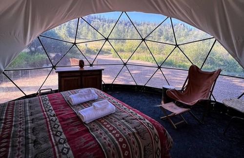 Jefferson RV Rental | Stargazing Wilderness Geodome at Bison Peak Lodge!