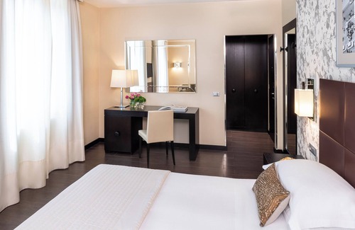 Historic Centre Hotel | Starhotels Majestic