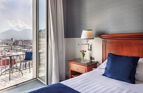 Naples City Centre Hotel | Starhotels Terminus