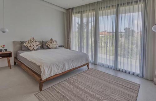 Pecatu Hotel | Stark villas - modern villa with roof top