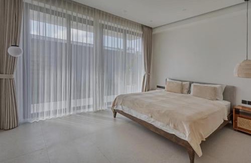 Pecatu Hotel | Stark villas - modern villa with roof top