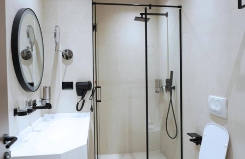 Tirana Hotel | Starlight Hotel