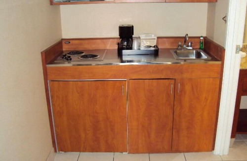 Twentynine Palms Hotel | Starlight Inn & Suites Motel 29 Palms Joshua Tree National Park