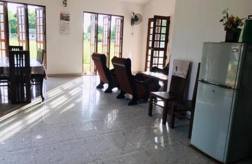 Attikulama Hotel | Starlight