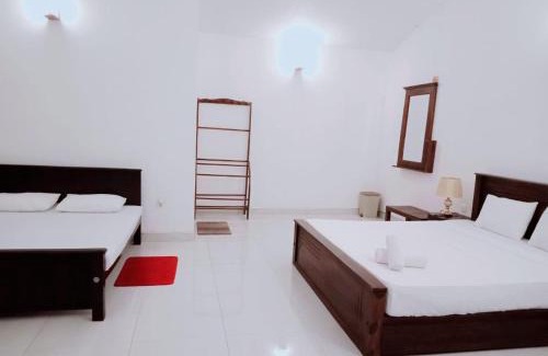 Attikulama Hotel | Starlight