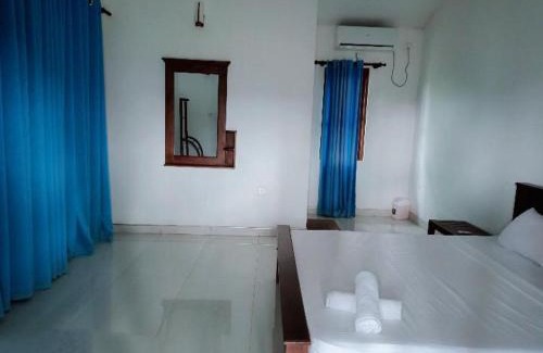 Attikulama Hotel | Starlight