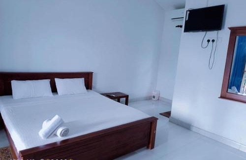 Attikulama Hotel | Starlight