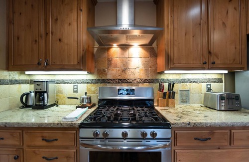 North Wawona House | Starlight Lodge