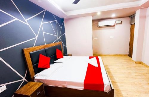 Delhi Hotel | Starlight Paradise Near Hazrat Nizamuddin Railway Station