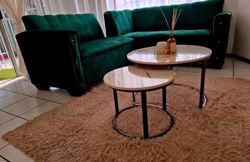 Greater Johannesburg Metropolitan Area House | Starlight Stay