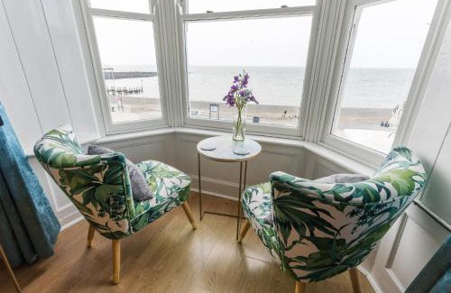Aberystwyth Apartment | Starling View BOUTIQUE Stunning Seafront view Apartment