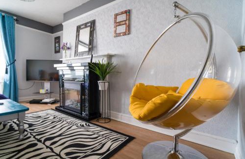 Aberystwyth Apartment | Starling View BOUTIQUE Stunning Seafront view Apartment