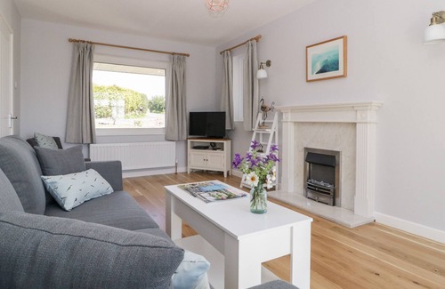 Ashcott House | STARLINGS ROOST, pet friendly, country holiday cottage in Ashcott