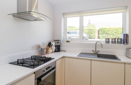 Ashcott House | STARLINGS ROOST, pet friendly, country holiday cottage in Ashcott