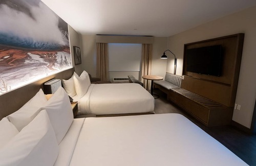 West Yellowstone Hotel | Starlite Yellowstone, Tapestry Collection by Hilton