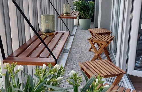 Les Puces de Saint-Ouen Apartment | Starred in SO/JO: free metro pass