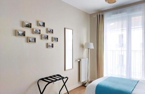 Saint-Ouen Apartment | "STARRY in SO" 47m2, parking gratuit, rue calme et arborée, METRO 10 min, Stade de France 24min à pied