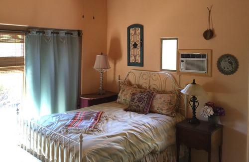 Eldorado at Santa Fe House | Starry, Starry Nights in Quiet Cozy Country Home with Pleasurable Amenities