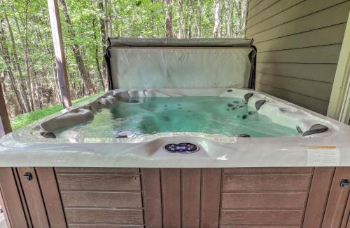 Big Canoe House | Stars Align Cottage - Relaxing Hot Tub Comfy Outdoor Seating More