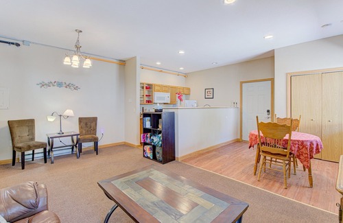 Pepin Condo | Starshine Condo - 2 Minute Walk to the Beach!