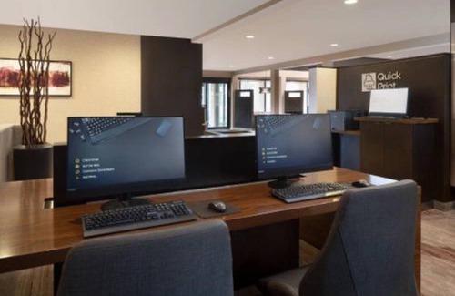 Fremont House | Start Your Adventure from our Hotel Near Fremont