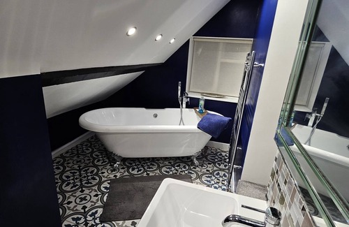 Tring Bed & Breakfast | Startop Farmhouse