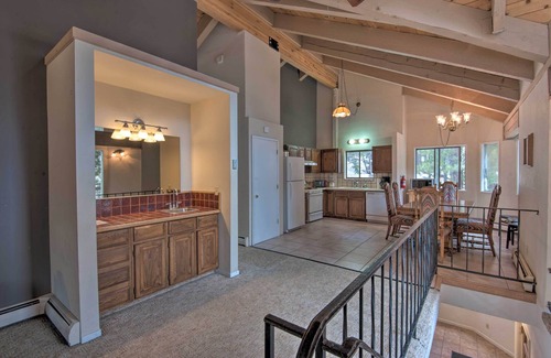Tahoe Village Cabin | Stateline Ski House: Walk to Boulder Lift!