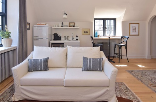 Harrisburg - Hershey House | Stately and Historic Riverfront Mansion.Pet Friendly!