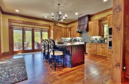 Mill Spring House | Stately Mountain View Sanctuary, Private Pool & Hot Tub, Resort Amenities, Fazio Golf Course!