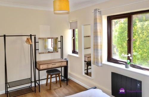 Salisbury Apartment | Station 1 bed Apartment - STAYSEEKERS