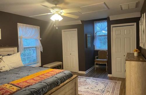 Sumter Apartment | Stay at Emma Jean Retreat in Sumter!