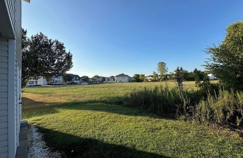 Starkville House | Stay at the Starkvegas townhome! Home away from Home! Gated community
